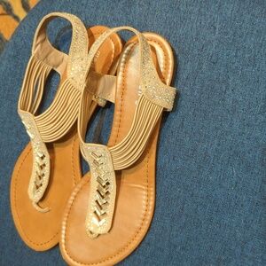 Madden Girl Rhinestone T-strap flat sandals, women's size 10M